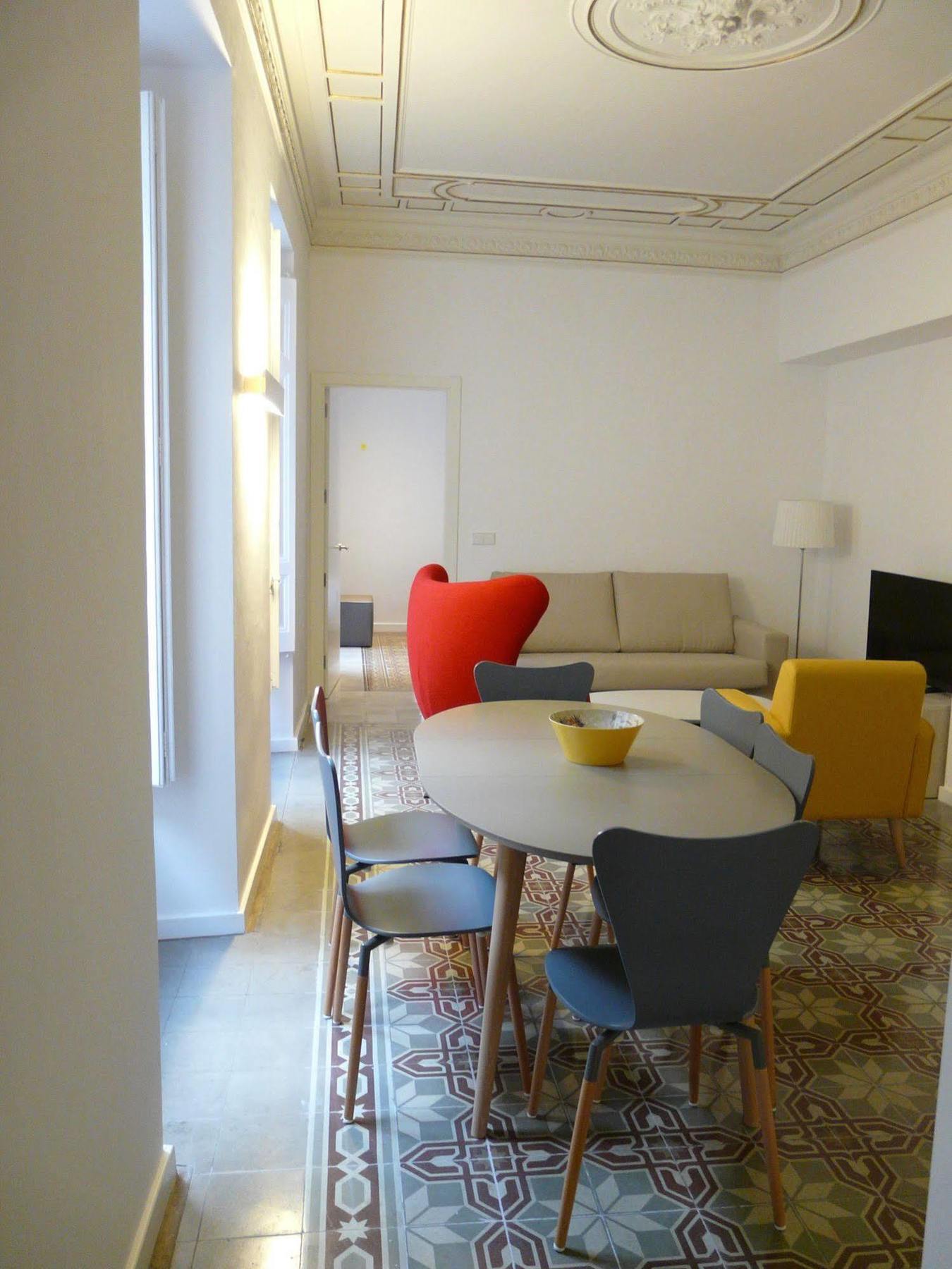 The Museum Apartments Фигерас Екстериор снимка